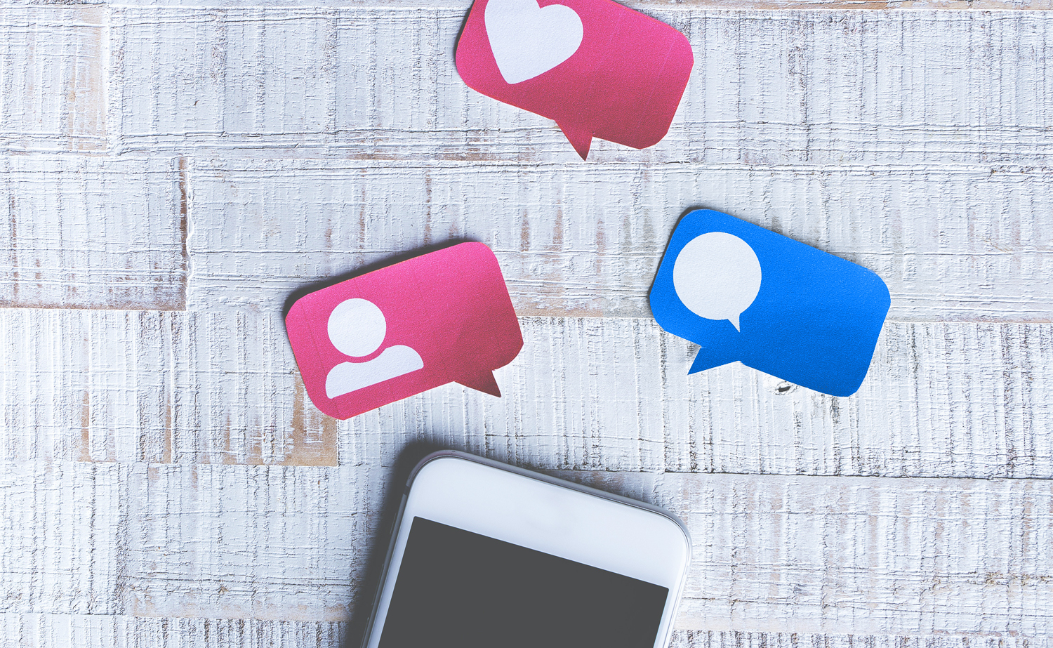 Sosiaalisen median mainontakanavat vertailussa – Facebook vs. LinkedIn